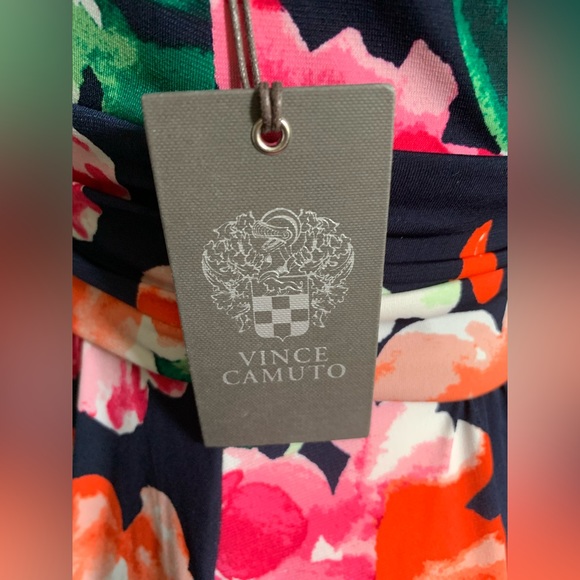 VINCE CAMUTO DRESS - Picture 5 of 6